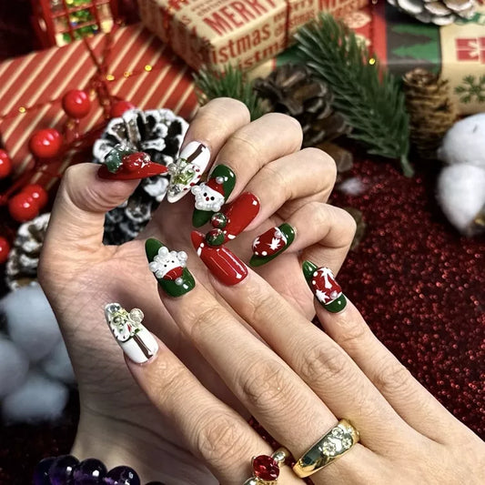 Merry Christmas Almond-Shaped Press-On Nails