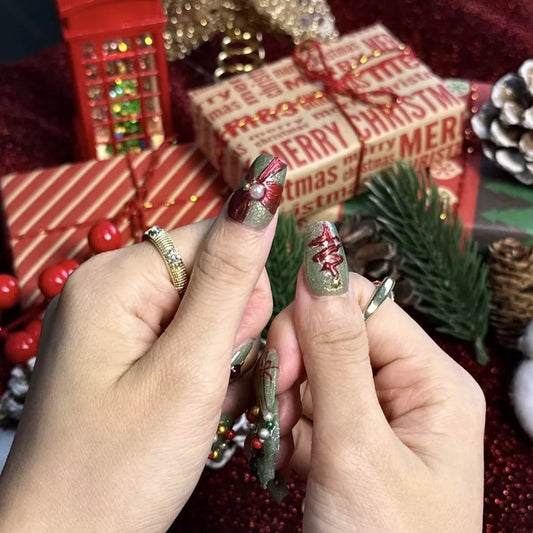 Classic Christmas Tree Short Press-On Nails