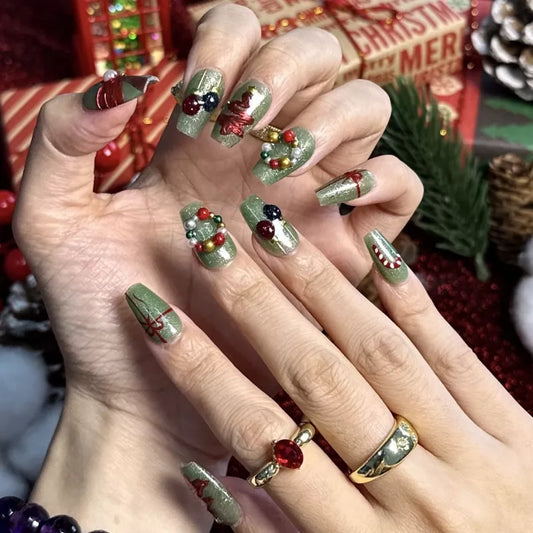 Classic Christmas Tree Short Press-On Nails